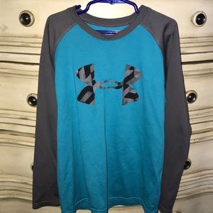 Boys Under Armour long sleeve heat gear tee